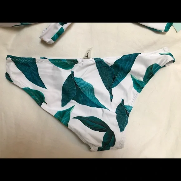 Leaf pattern bikini - Picture 2 of 4